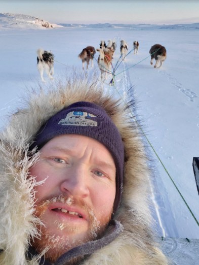 upNorthDogTeamSelfie